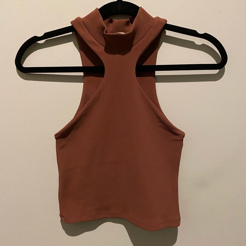 Great summer tank! Can also be worn in the winter! Sexy & classy!
